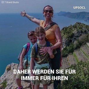 2.7M views · 10K reactions | Diese zwei Mädchen umarmen innig ihre Mutter. Es ist eine bittersüße Verabschiedung. Sie wissen, dass sie sie für immer verlieren werden. Gleichzeitig ist es aber auch ein Moment voller Liebe und Lachen von Seiten dieser großartigen Frau… Sie kämpfte mit allem, was sie hatte, um ihre Kinder aufwachsen zu sehen. | Gesundheit | Facebook