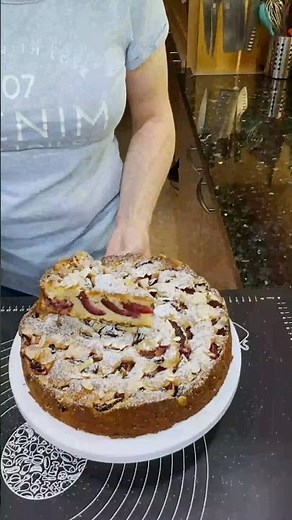 THIS plum cake is the star of autumn! (So moist & easy with almonds) #TeamMarietta