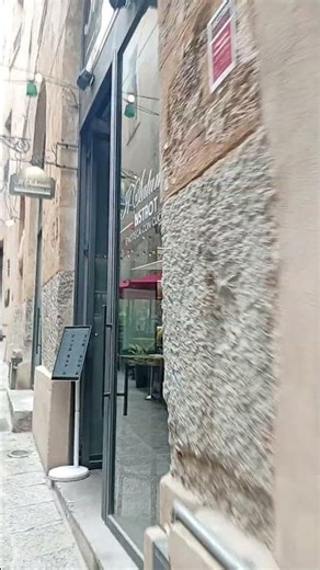 #シチリア #シチリア島 #イタリア#ヨーロッパ#パレルモ#街歩き#観光#海外旅行#イタリア旅#イタリア旅行#港町#short #shorts #sicily #sicilia#palermo