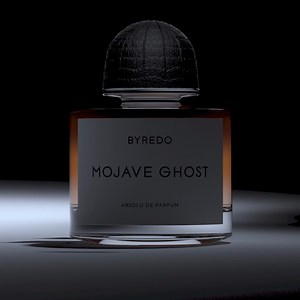 Mojave Ghost Absolu, a reinterpretation of the Mojave Ghost Eau de parfum in a more intense way bewitched in a new elevated bottle. A timeless crafted bottle, a new cap inspired by the Japanese technique of charring wood. | Byredo