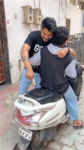 भाई ने सीट पर डाली केचप 😳 | Prem Bhai