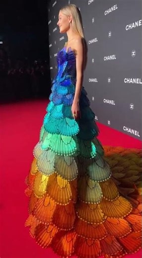 PART 5 / A dress made of… BUTTERFLIES?! Just watch this stunning transformation