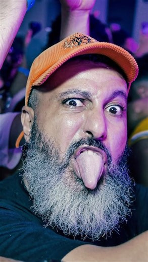 RAR ☯ on Instagram: "« La blonde W La Brune » Review By @hamza.demigod • 🗣️✍🏿: @lmorphine.off • 🎹 : @prod.by.enzo • 🧑🏿‍💻 : @elias.chrollo • 🖼️ : @dosei.trissinti • PAINTED BY : @dosei.lab • PHOTOGRAPHED BY : @badrsmh #rapandreligions #lmorphine #lmorphine_2020 #rapmarocain #moroccanraplyrics"