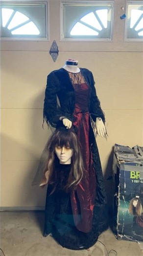 Spirit Halloween 2008 Gothic Beheaded Bride Gemmy