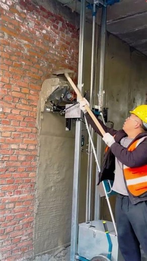 Wall plastering machine #Constructiontools#Innovation#RenderingMachine#AutomaticPlastering#Stucco