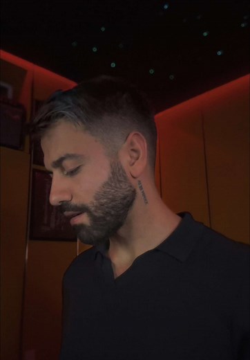 Exploring Persian Poetry: Expressions of Absence