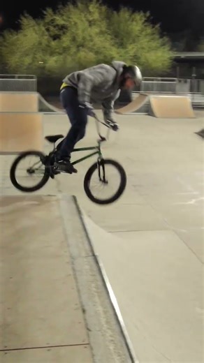 bmx #spongebob #hiphop #rap #bmx #rideout #mtb more shorts coming ! like fallow sub for more !