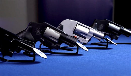 史密斯威森Smith&Wesson 基于J-Frame框架的左轮手枪