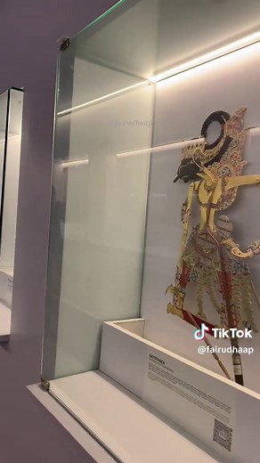 Explore Wayang Kulit at Museum Wayang Jakarta