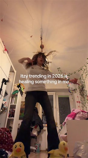 Dancing to ITZY: A Fun Challenge