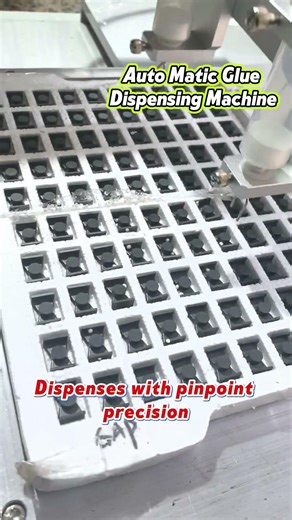 Automatic glue dispensing machine, dual-head 4-needle customized model.