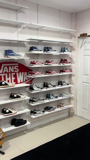 รองเท้าวินเทจ: สไตล์และความคลาสสิกของ Vans