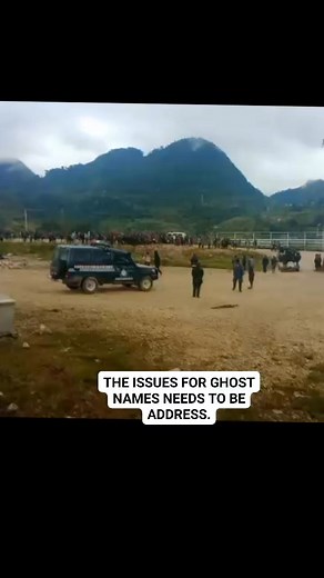 *Caos Looming in Nipa Basin LLG elections* As PNG goes into its LLG elections, frustrated electors of Nipa Basin cries faul over the creation of 13 new wards illegally with an inflated population of over 19500 within the ward area of the 13 newly created wards. A peaceful protest has been done and a petition given to Electrol Commissioner Simon Sinai to rectify this issues of common roll updates with gost names and inflated figures. This has fallen on blind ears, and nothing has been done so far