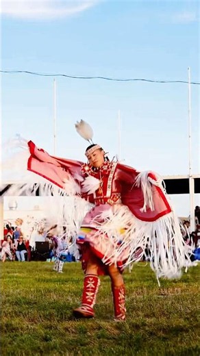 Women’s fancy dancer🪶✨❤️ #indigenous #powwow #fancy #dance #beauty #culture #festival #shorts