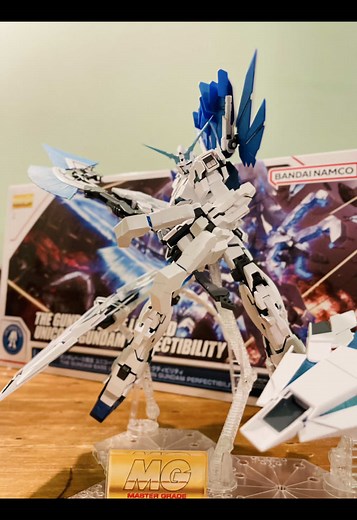 MGユニコーンガンダムペルフェクティビリティ塗装