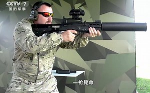 俄罗斯 阿尔法小组 装备VKS微声狙击步枪 ASH-12突击步枪 均为12.7毫米口径 与T-5000高精度狙击步枪 及GM-94泵动榴弹发射器