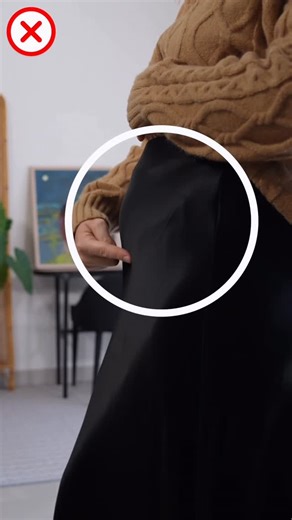 Emma Denaive 🧚🏻‍♀️ Mentor Style | Bien Habillée on Instagram: "Ou comment faire du shopping de garde-robe plutôt que d’acheter des nouveautés ! #conseilstyle #robe #tenuedujour"