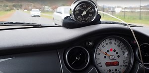 Analog Guts Display GPS Velocity In This Hybrid Speedometer