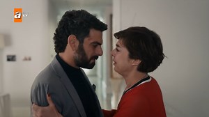 Mar Negro | Fugitiva – Capítulo 60 | Doblado #MarNegro #SenAnlatKaradeniz | Atv Español