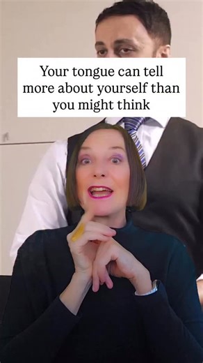 Eva Lindqvist - 🎭 Opera Singer | Vocal & Mental Coach on Instagram: "Show me your tongue. Yes — that’s something your vocal coach should say. Why? Because your tongue can secretly block your voice. 🎯 In classical singing, the root of the tongue must stay relaxed — or it interferes with healthy tone and resonance. Watch how I work with my student Anatol on a simple humming test to check tongue tension. ✅ This quick exercise reveals if the tongue is in the way — and helps develop a freer, more p