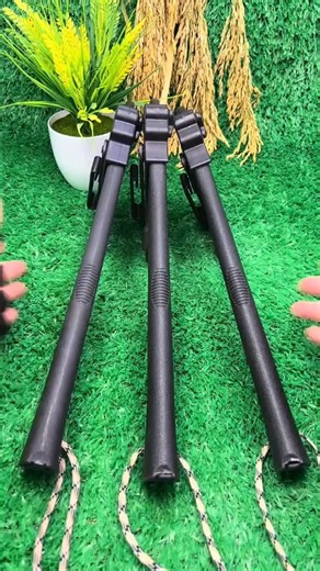 🪓 【Portable Outdoor Survival Axe | All-Round Powerful for Chopping Wood and Clearing Obstacles】 ✨ "One axe to conquer wilderness challenges, perfect for both home and emergency use!" 🔥 High-carbon steel blade fiber handle, 55HRC hardness, shockproof and won't chafe your hands ⚡ Three-in-one design: ✅ Axe head for chopping (logging) ✅ Hammer head for demolition (hammering camping pegs) ✅ Hidden survival compartment (for storing matches/fishhooks) 🌲 Suitable scenarios: ▫️ Camping fire starting 