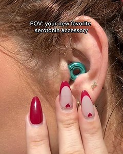 Noise pollution got you down? 😤 Loop Switch earplugs makes moving through the world easier thanks to: 👂 3-in-1 functionality 🤫 Quiet mode for focus 🕺 Experience mode for live music 🔗 Engage mode for deeper connection Make your ears happy today 💥 | Loop