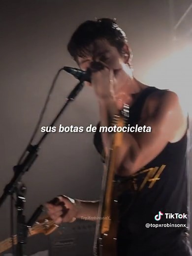 Arctic Monkeys - She's Thunderstorms (Sub Español) #arcticmonkeys #alexturner #lyric #lyricsvideo #music #foryou #fffffffffffyyyyyyyyyyypppppppppppp