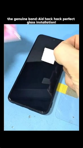 MᴏᴛɪᴠᴀᴛɪᴏN | Feelings | Quotes on Instagram: "Got it 👍 Here’s the final corrected caption with @factivationn properly mentioned: This 31-second tutorial reveals a surprisingly clever DIY hack for installing a phone screen protector with perfect alignment — no bubbles, no crooked edges. It starts by removing the old, cracked glass to create a clean surface. The smart trick comes next: two Band-Aids are placed on one side of the phone to act as alignment guides. The new screen protector is positi