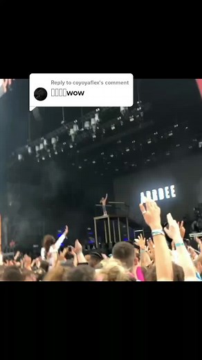 Replying to @coyoyaflex was live in Sweeden and one of my fan is with my mobile phone and recording us#tiktok #fypシ #usa #viral