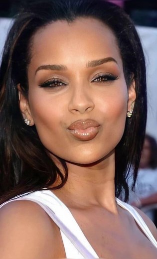 Lisa Raye McCoy: A Nostalgic Look Back at the 90s