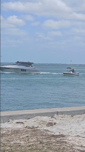 BOAT AND SANDBAR FUN AT KEN THOMPSON PARK SARASOTA FLORIDA