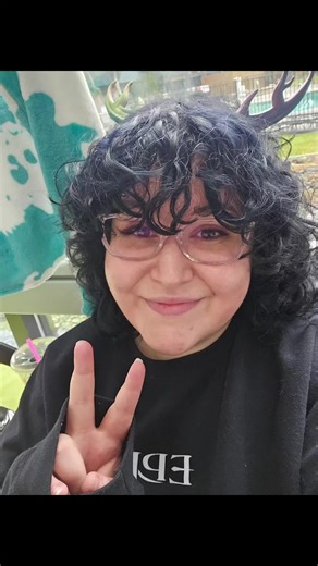 hanging out at @radcon_tc with @Bunneah Munkeah! come check out her booth. her work is GORGEOUS! #radcon #radcontc #bunneahmunkeahart #comicconvention2026 #pascowa