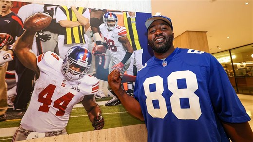 Giants take 100 seasons celebration to 200 Park Avenue - The MetLife Building