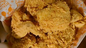 Popeyes 10 Piece Mixed Signature Chicken TV Spot, 'Sabemos que cocinas delicioso'