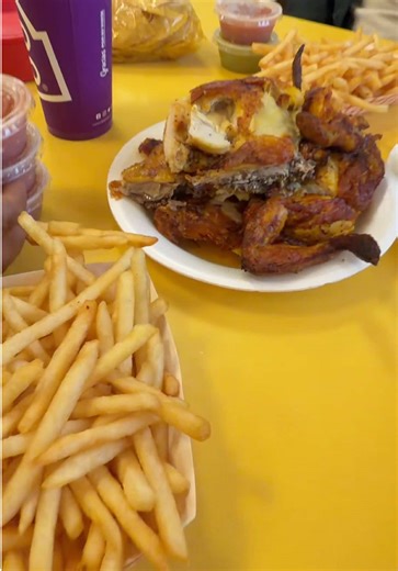 #fyp #polloloco #laliymateo | el pollo loco