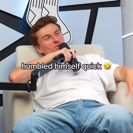 22K views · 2.2K reactions | Folded quick 藍 | Stiff Socks | Facebook