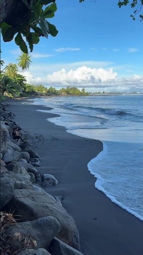 ✨ Save this French Polynesia itinerary for your bucket list French Polynesia is one of those places