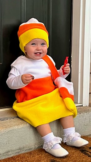 This DIY candy corn costume for kids has it all — it’s quick, easy, comfortable, inexpensive, and adorable! The fleece material doesn’t require hemming and your little one will find it soft and cozy. With our clever technique to get a custom size, you’ll have this costume knocked out in under an hour. #candycorn #candycorncostume #kidscostumes #kidcostume #babycostume #CostumeForKids #diycostume #beginnersewing #easysewing #fleece #spookyseason | Chica and Jo