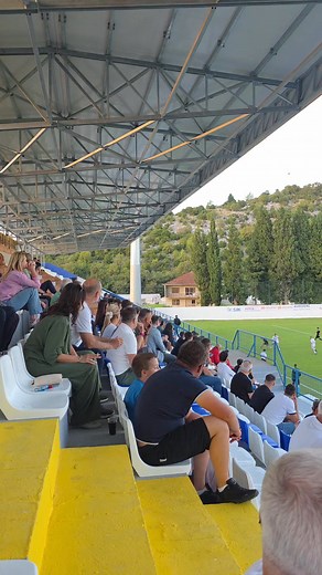 🏆✨ Liga prvaka upravo se igra u Gabeli! ✨🏆 Nevjerojatan trenutak za naš klub – NK GOŠK Gabela! Sretni smo i ponosni što smo domaćini ovako velikog događaja. ⚽💙 Ovo je potvrda našeg rada, truda i zajedništva. San mnogih postao je stvarnost – Liga prvaka pod svjetlima reflektora u Gabeli! 🔥🔵🦁 #NKGOŠKGabela #LigaPrvaka #PlavaObitelj #PonosGabele | NK GOŠK Gabela