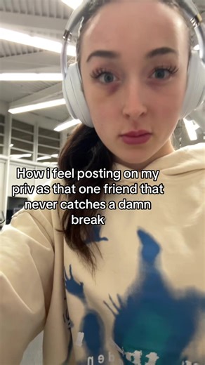 Fell off the tredmill 10 mind ago #fyp #help #ugh | people falling off treadmill