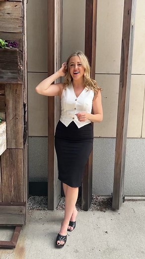 Celebrate Marilyn Monroe’s birthday month with handpicked selections from @FOREVER 21, replicating her most iconic outfits and paying tribute to her timeless elegance. Shop now and pay in 4 with @klarna.