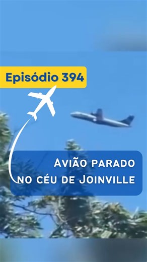 Lauro Junior on Instagram: "Já viu um avião aparentemente parado no céu e achou que algo estava errado? Isso é o efeito paralaxe. Quando o avião está muito distante e se movendo quase na mesma direção e velocidade do observador, o deslocamento angular dele em relação ao fundo é mínimo. O resultado é uma ilusão visual onde o avião parece imóvel, mesmo voando a centenas de quilômetros por hora. O mesmo acontece quando você olha um carro distante na estrada ou um avião em aproximação longa para pou