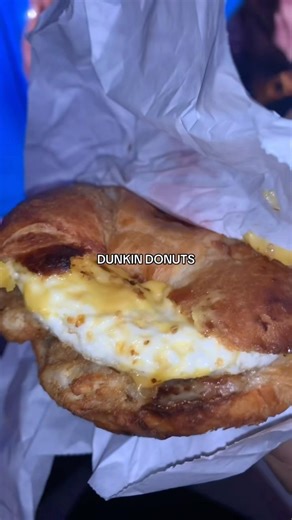 Dunkin’ Donuts Breakfast 🍩🥓 Morning Vibes & Coffee #shorts