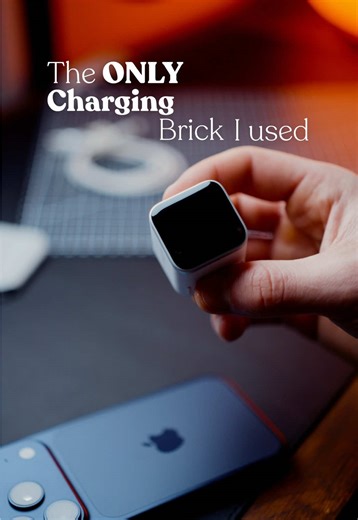 I used just 1 charger while traveling to CES 2026. Cameras, phone, iPad, AirPods, MacBook, all charged with the Anker Smart Display Charger. It recognizes my iPhone automatically, shows charging info on the screen, and delivers up to 45W fast charging that adapts to the battery level. Compact, foldable, perfect for travel. This is my tech EDC charger for 2026. #ankersmartcharger #anker #ces2026 #edc #iphoneaccessories @AnkerOfficial