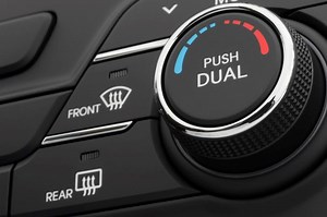 Jenis-Jenis Defogger: Fungsi Sama, Beda Cara Kerjanya - Gridoto