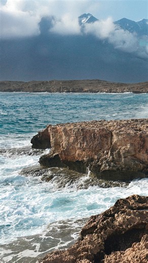 The idea of a folding house began as an experiment back in 2019. Since then, we’ve turned that bold concept into reality - transforming a compact 16 m² cube into nearly 50 m² of usable living space. Over the years, we’ve refined the technology - making it stronger, the design sleeker, and the unfolding process even faster. Today, you can receive four of these foldable homes in a single delivery - a total of 200 m² of living space, with just 3 hours of installation time and 100 folding cycles for