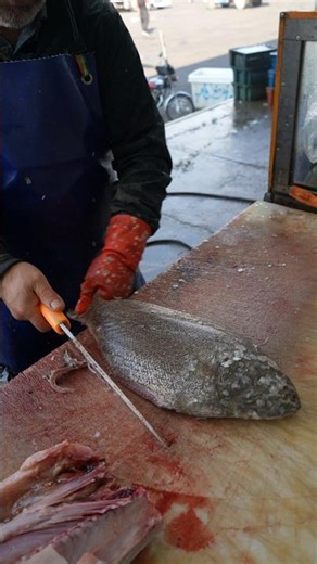 Why Most People Cut Fish the Wrong Way