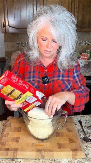 🎃 A good ole Ooey Gooey Butter Cake is a classic — but honey, let’s make a PUMPKIN one together! 🍂✨ It’s rich, creamy, and full of fall flavor — perfect for your Thanksgiving table (or just a sweet night at home). 💛 To make your holiday even sweeter, we’re running a special just to bless y’all! 💥 10% OFF our Creel Family Thanksgiving Menu — packed with 9 delicious, tried-and-true family recipes! 🎟 Use code: MEMORIES10 at checkout 🛒 https://www.shopcreel.com/shop/p/creel-family-thanksgiving