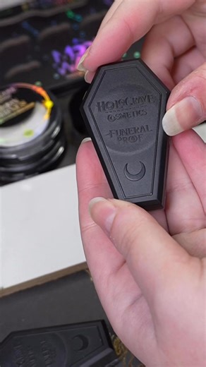 29K views · 411 reactions | Mixing our funeral proof eyeliners in decay and mortuary #beauty #makeup #colormixing #HoloGrave | HoloGrave Cosmetics | Facebook