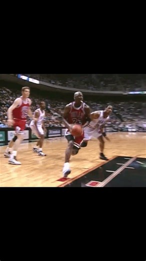 “Michael Jordan: GOAT… or Just a System Player? 👀🏀”